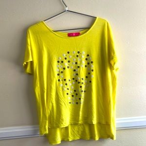 me. n. u junior’s tops